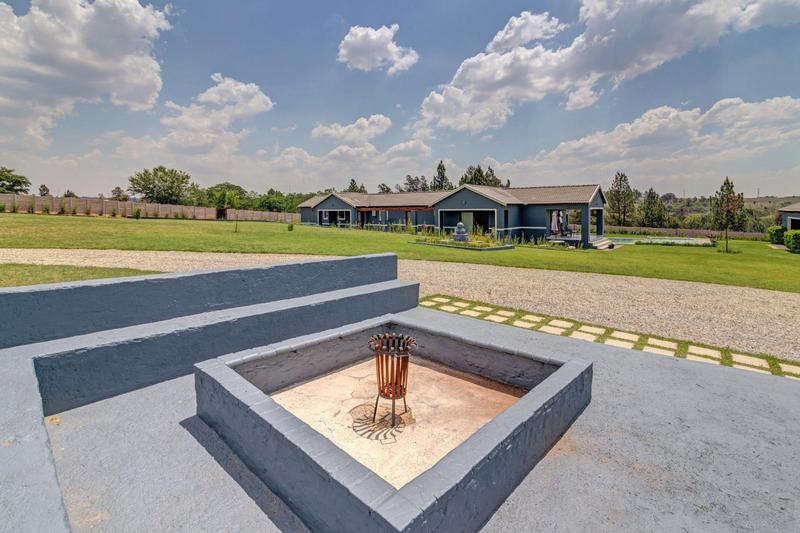 To Let 6 Bedroom Property for Rent in Chartwell Gauteng