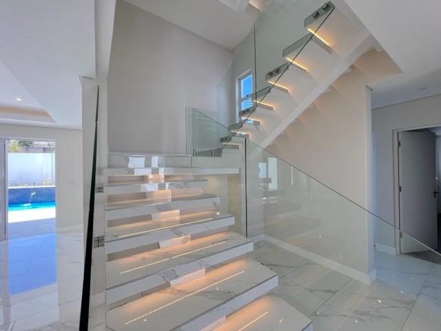 To Let 4 Bedroom Property for Rent in Bryanston Gauteng