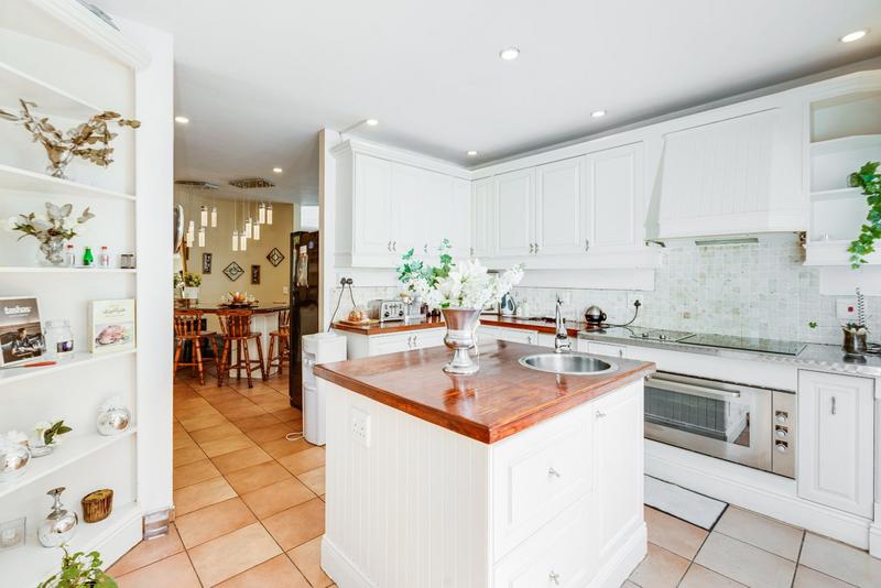 To Let 4 Bedroom Property for Rent in Dainfern Golf Estate Gauteng