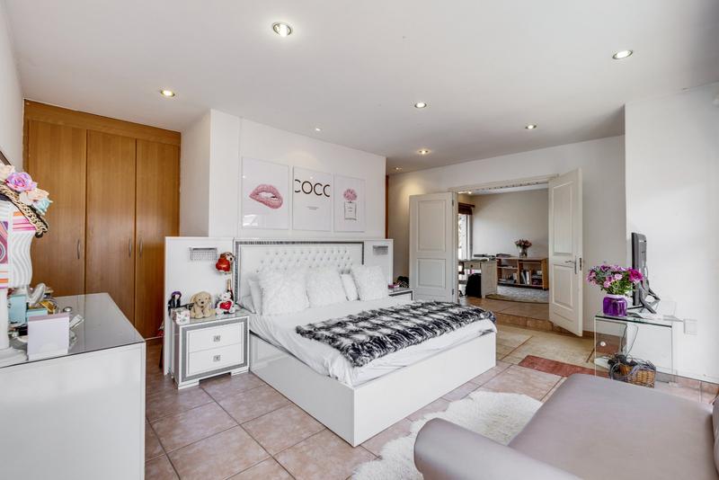 To Let 4 Bedroom Property for Rent in Dainfern Golf Estate Gauteng