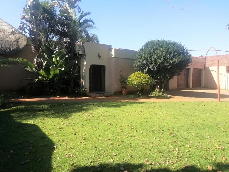 3 Bedroom Property for Sale in Zwartkop Gauteng