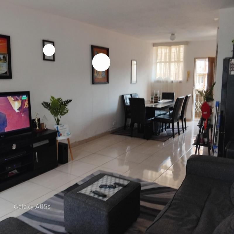 2 Bedroom Property for Sale in Sunnyside Gauteng