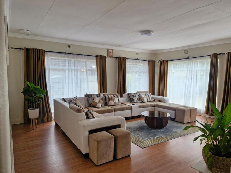 To Let 3 Bedroom Property for Rent in Glen Marais Gauteng