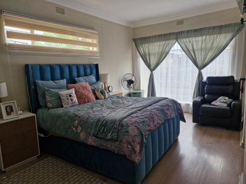 To Let 3 Bedroom Property for Rent in Glen Marais Gauteng