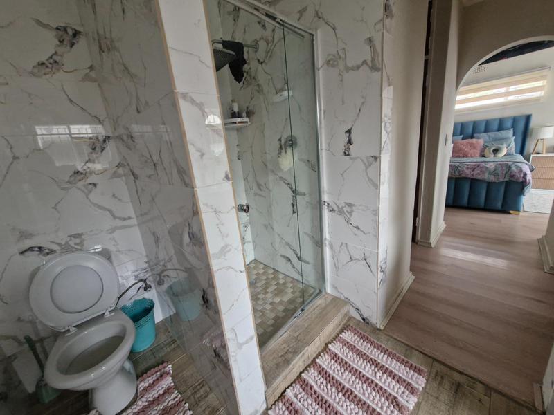 To Let 3 Bedroom Property for Rent in Glen Marais Gauteng