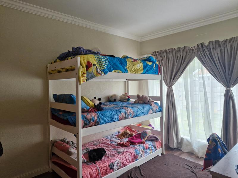 To Let 3 Bedroom Property for Rent in Glen Marais Gauteng