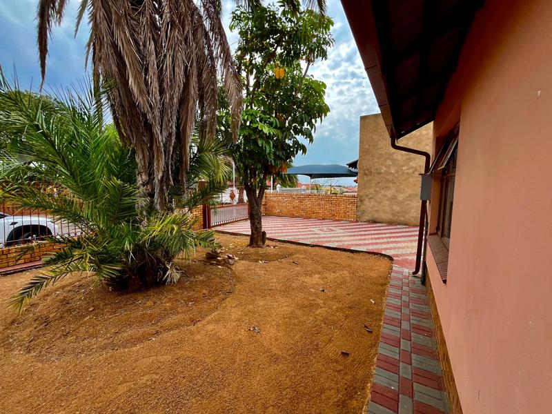 3 Bedroom Property for Sale in Soshanguve Gauteng