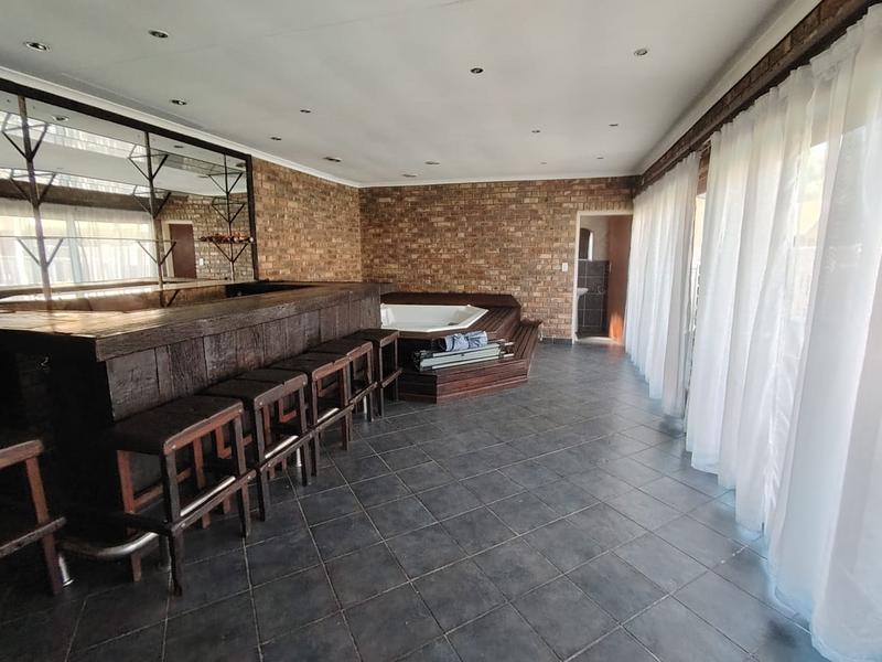 To Let 1 Bedroom Property for Rent in Wierda Park Gauteng