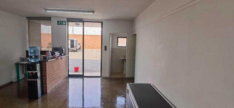 Commercial Property for Sale in N4 Gateway Industrial Park Gauteng