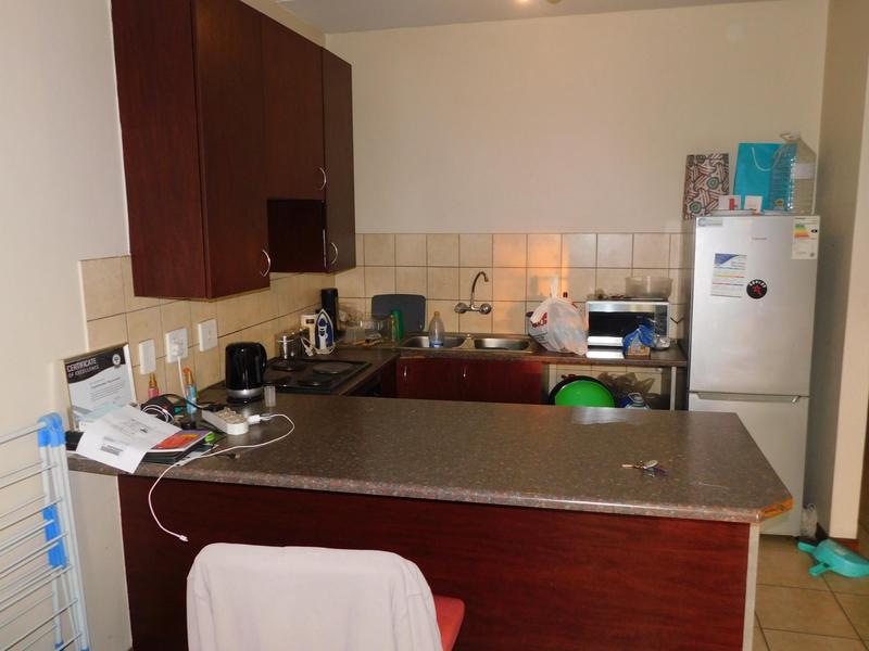 1 Bedroom Property for Sale in Grand Central Gauteng