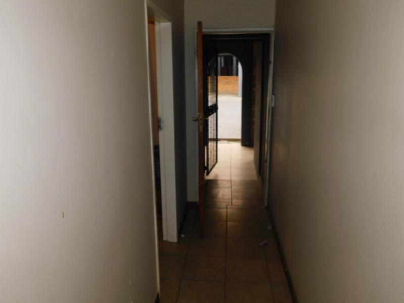 1 Bedroom Property for Sale in Grand Central Gauteng