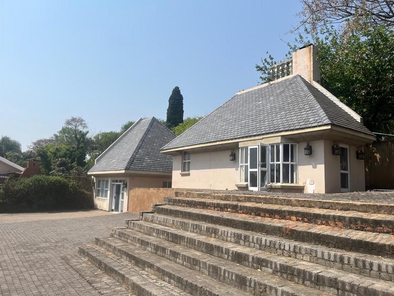 To Let 5 Bedroom Property for Rent in Waterkloof Ridge Gauteng