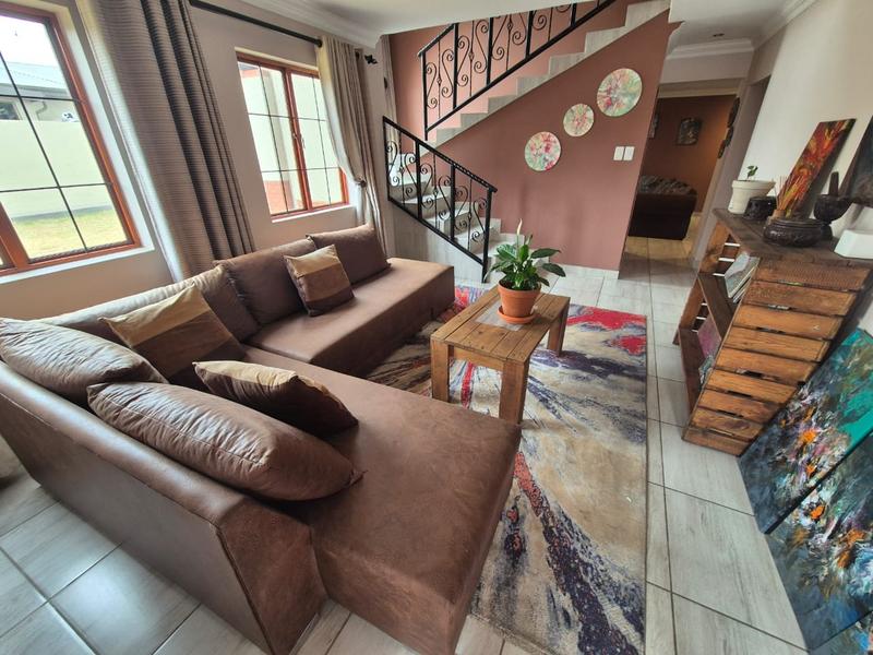 4 Bedroom Property for Sale in Verwoerdpark Gauteng