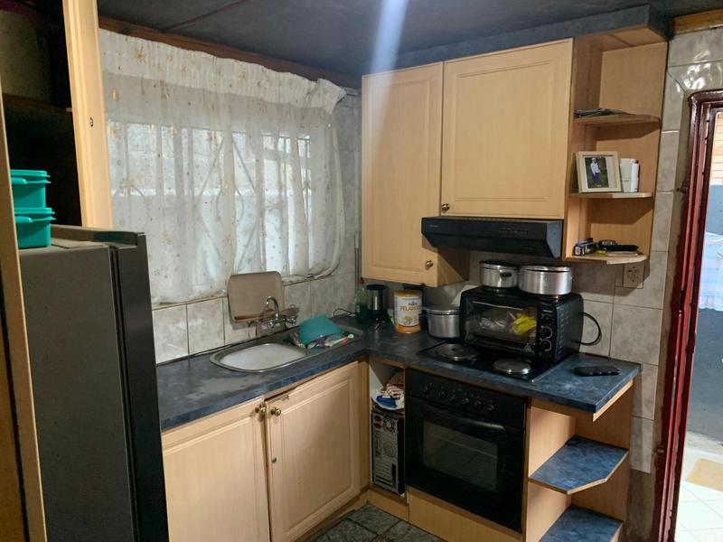 2 Bedroom Property for Sale in Ililiba Gauteng