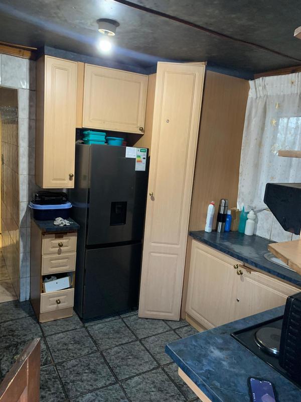 2 Bedroom Property for Sale in Ililiba Gauteng