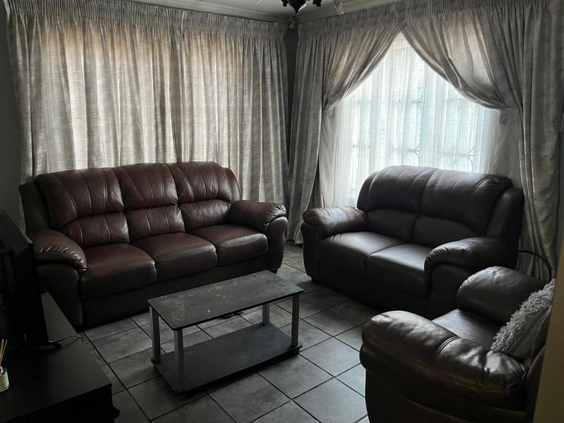 3 Bedroom Property for Sale in Karenpark Gauteng