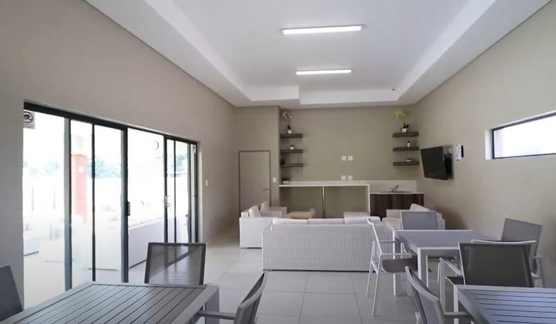 To Let 2 Bedroom Property for Rent in Midridge Park Gauteng