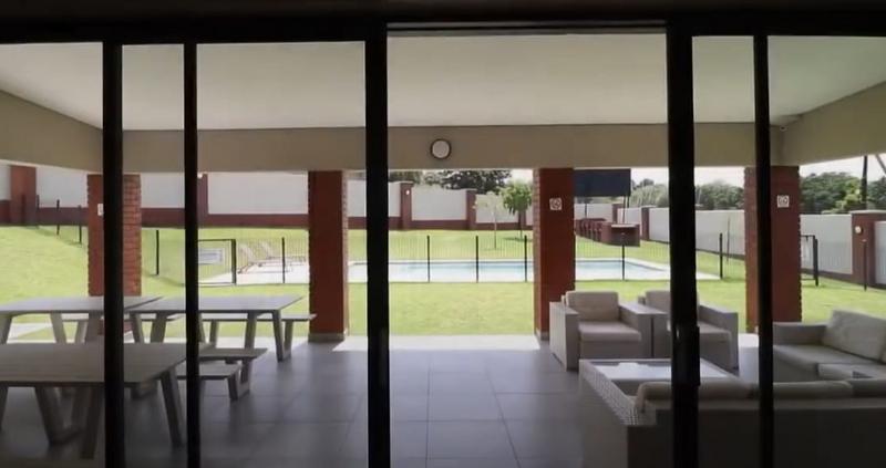 To Let 2 Bedroom Property for Rent in Midridge Park Gauteng