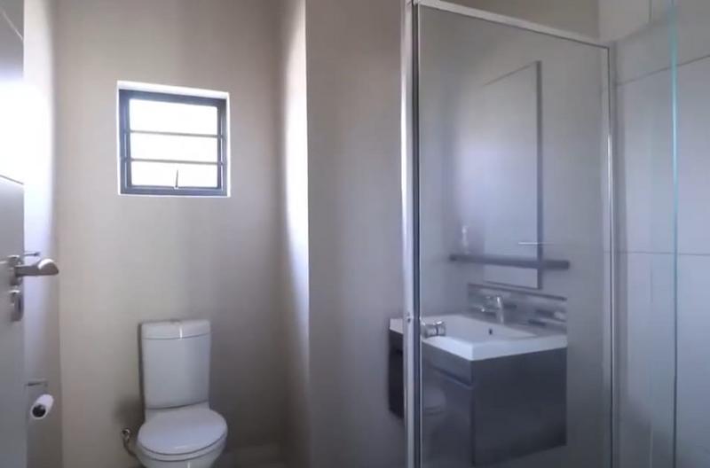 To Let 2 Bedroom Property for Rent in Midridge Park Gauteng