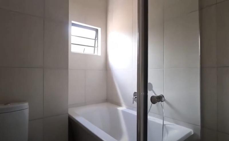 To Let 2 Bedroom Property for Rent in Midridge Park Gauteng