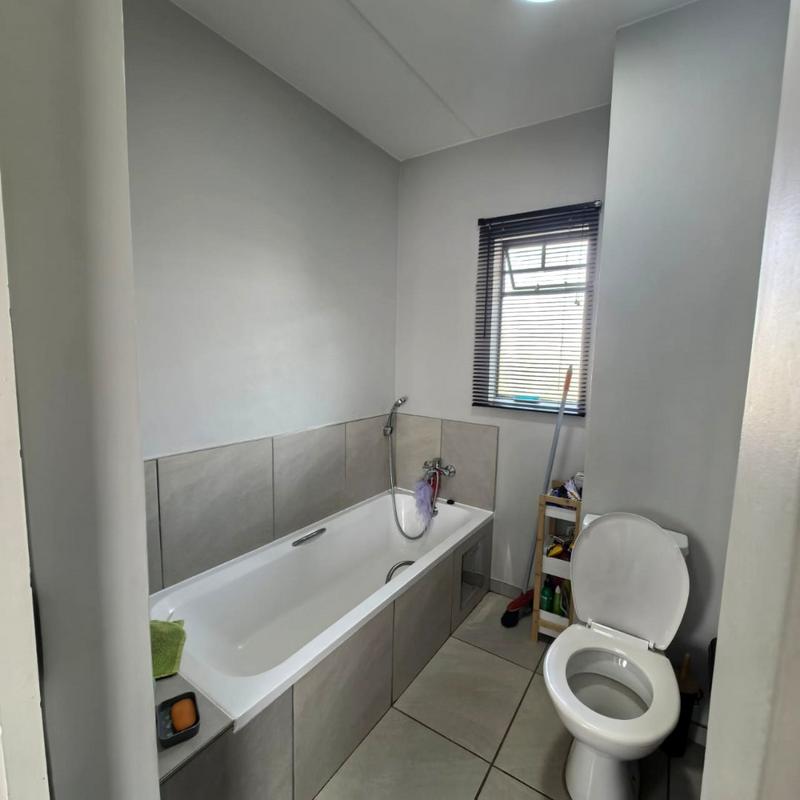 2 Bedroom Property for Sale in Fleurhof Gauteng