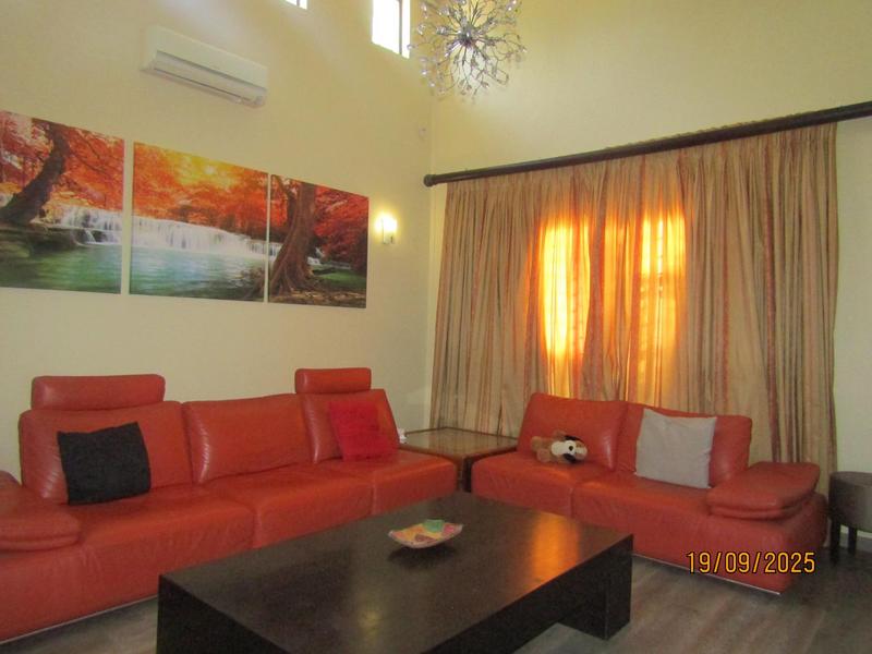 4 Bedroom Property for Sale in Fontainebleau Gauteng