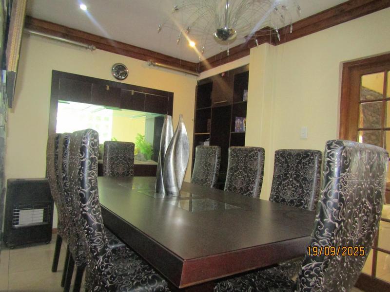 4 Bedroom Property for Sale in Fontainebleau Gauteng