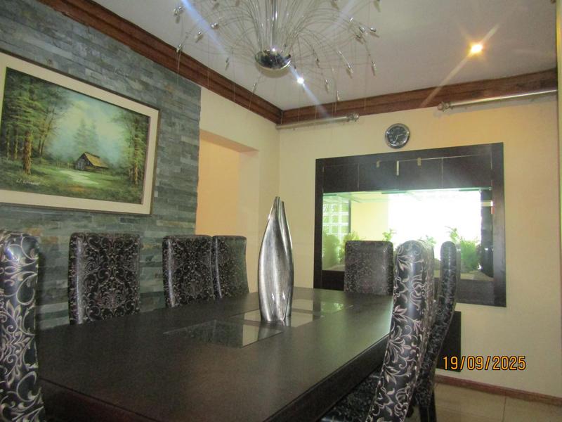 4 Bedroom Property for Sale in Fontainebleau Gauteng