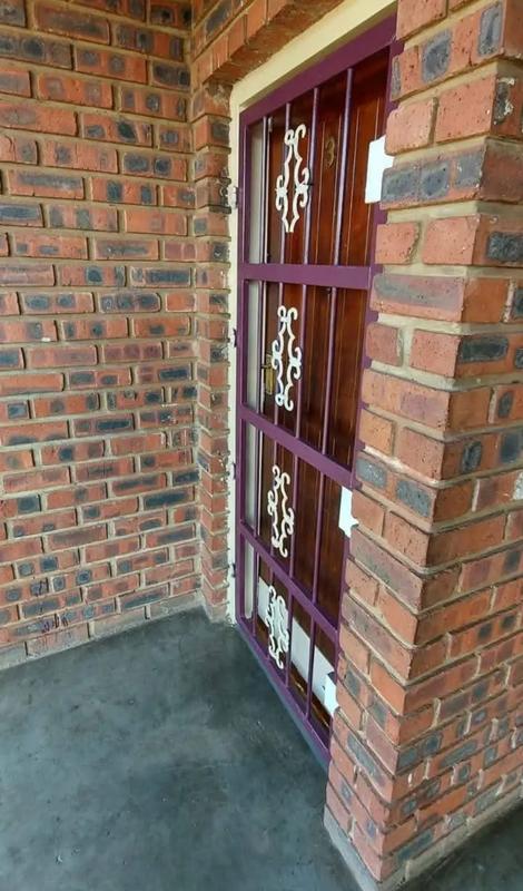 2 Bedroom Property for Sale in Hermanstad Gauteng