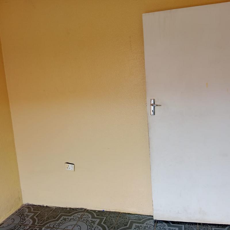 To Let 2 Bedroom Property for Rent in Protea Glen Gauteng