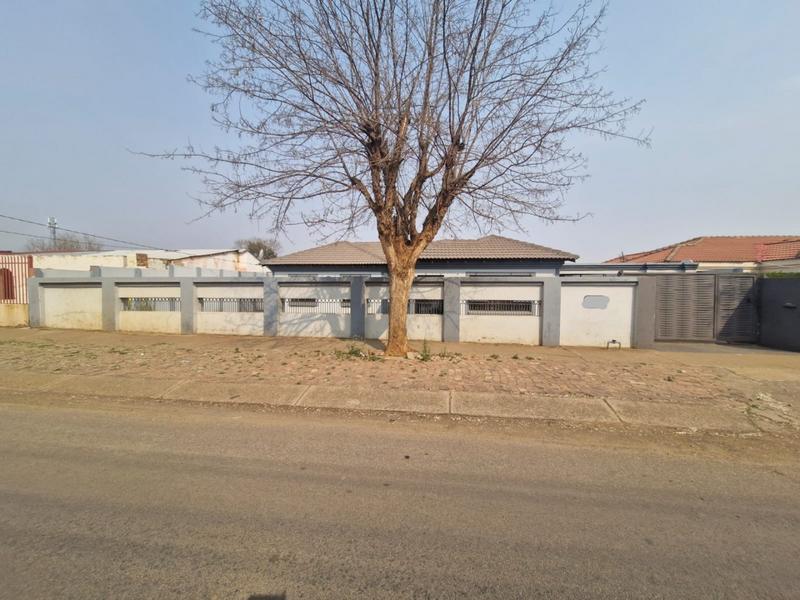 4 Bedroom Property for Sale in Danville Gauteng