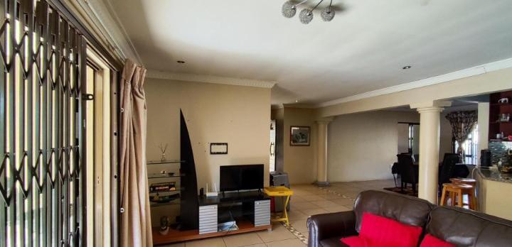 4 Bedroom Property for Sale in Dawn Park Gauteng