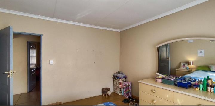 4 Bedroom Property for Sale in Dawn Park Gauteng