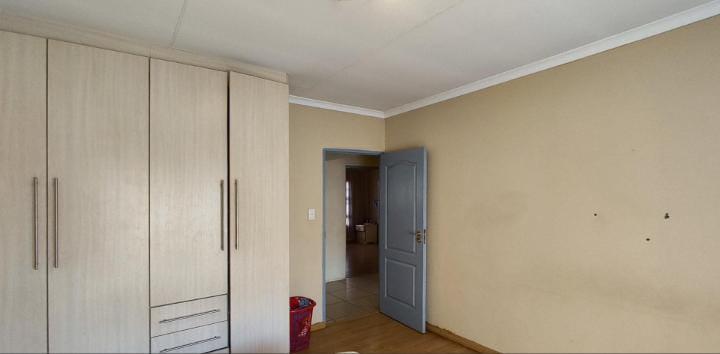 4 Bedroom Property for Sale in Dawn Park Gauteng