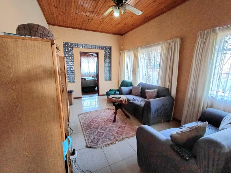 4 Bedroom Property for Sale in Laudium Gauteng