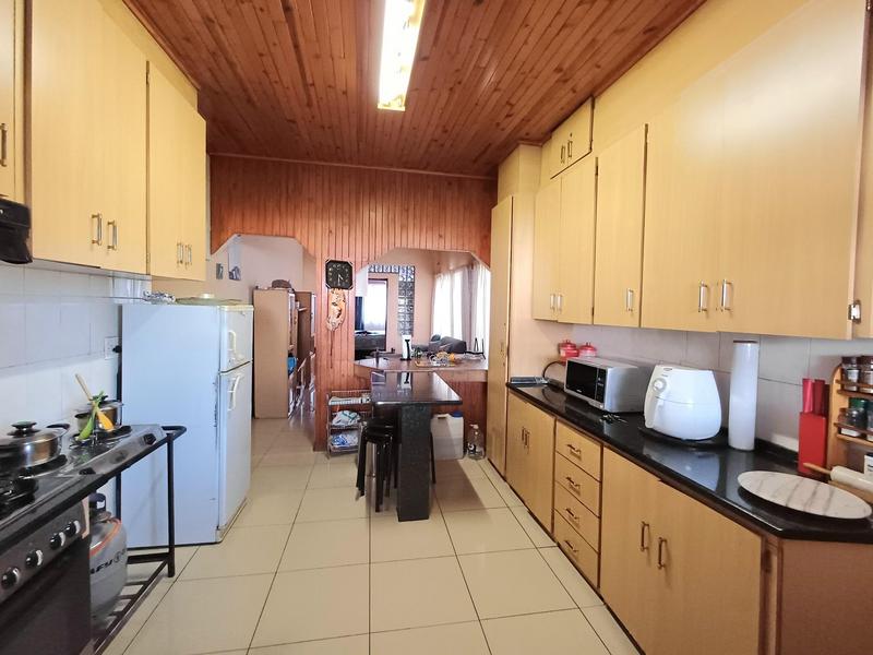 4 Bedroom Property for Sale in Laudium Gauteng