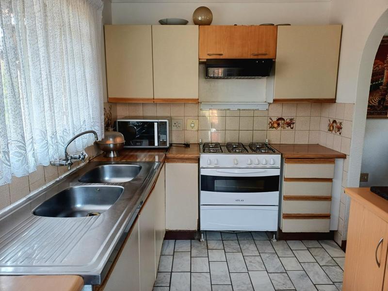 6 Bedroom Property for Sale in Laudium Gauteng