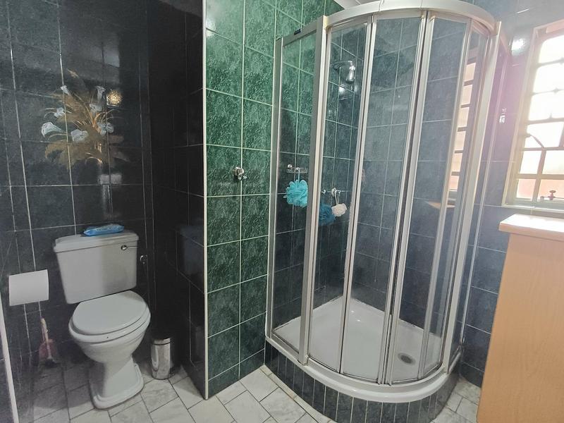 6 Bedroom Property for Sale in Laudium Gauteng
