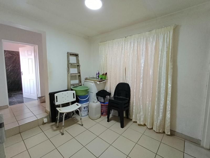 6 Bedroom Property for Sale in Laudium Gauteng