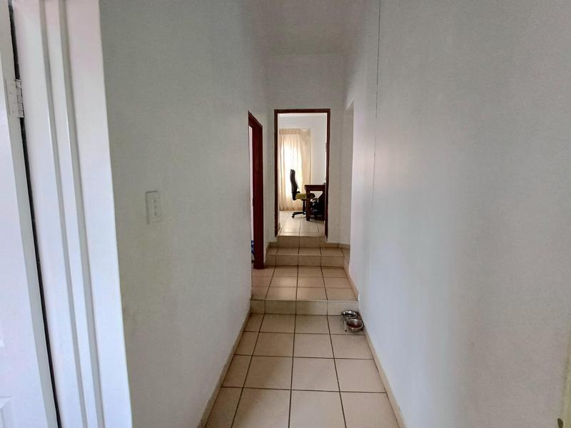 6 Bedroom Property for Sale in Laudium Gauteng