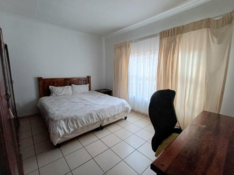 6 Bedroom Property for Sale in Laudium Gauteng