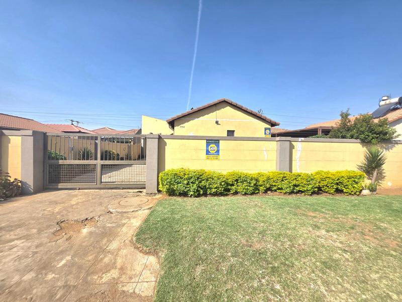3 Bedroom Property for Sale in Windmill Park Gauteng