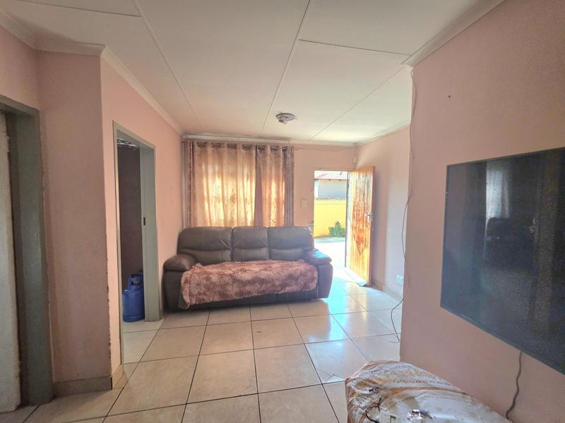 3 Bedroom Property for Sale in Windmill Park Gauteng