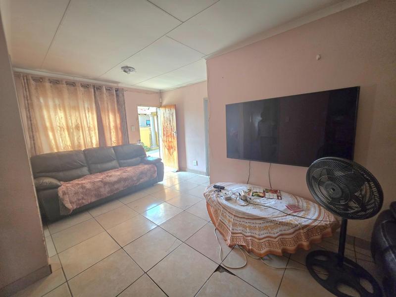3 Bedroom Property for Sale in Windmill Park Gauteng