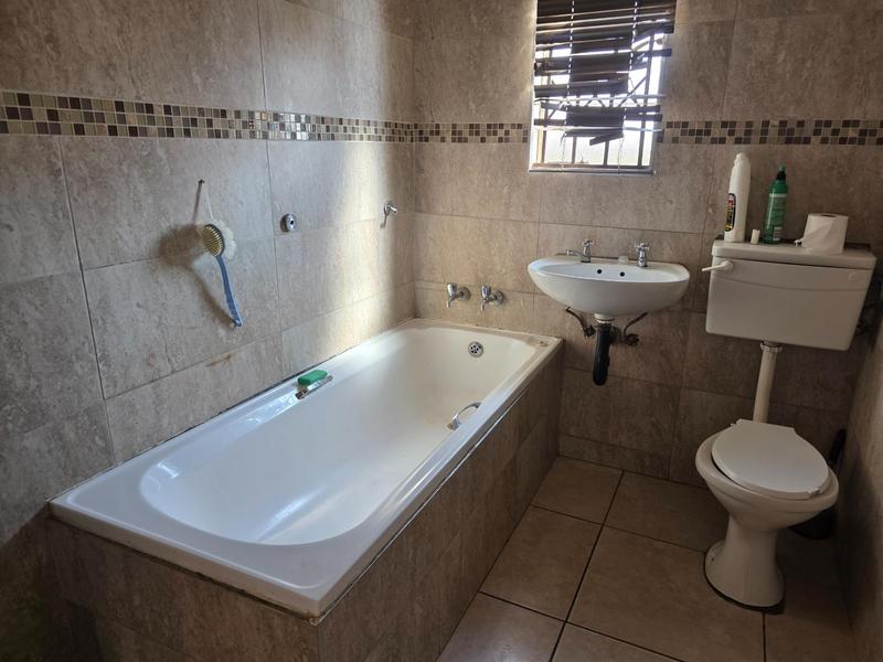 3 Bedroom Property for Sale in Windmill Park Gauteng