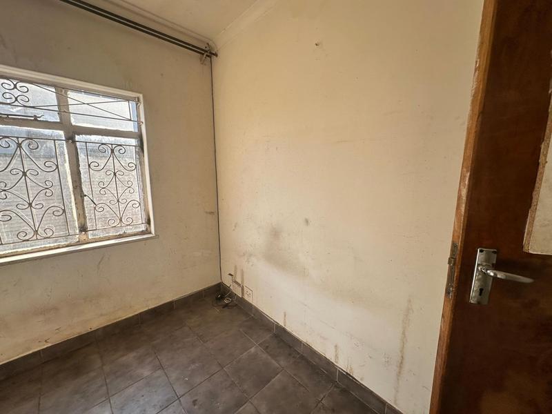 2 Bedroom Property for Sale in Laudium Gauteng