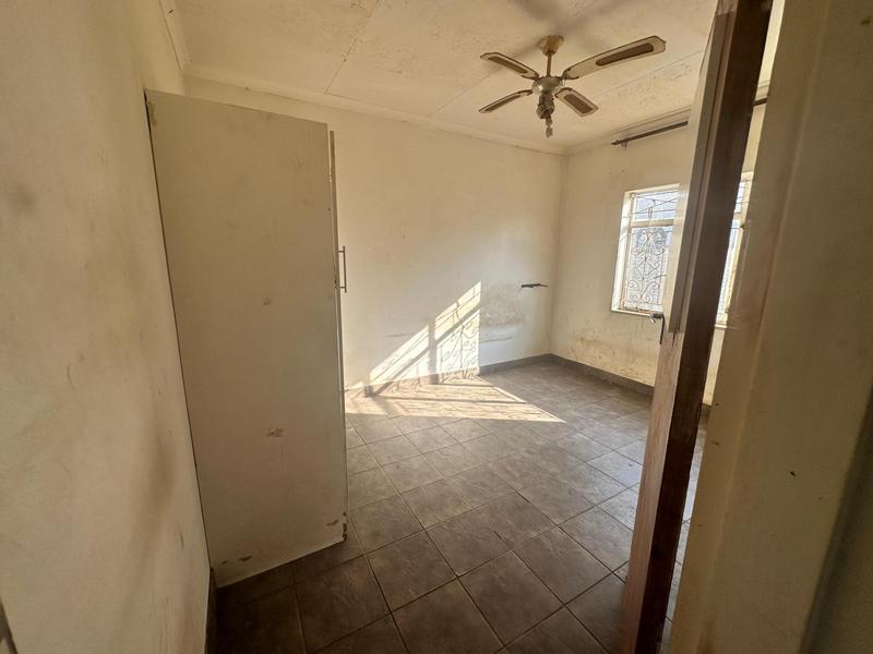 2 Bedroom Property for Sale in Laudium Gauteng