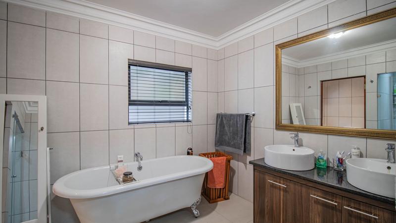 3 Bedroom Property for Sale in Midstream Estate Gauteng