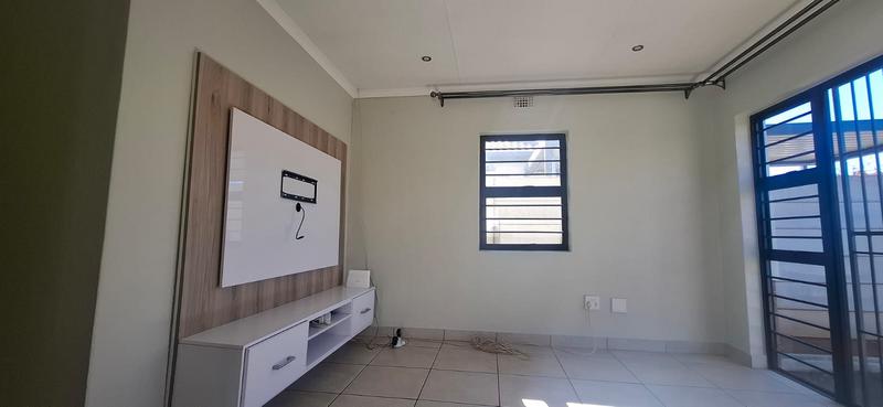 To Let 3 Bedroom Property for Rent in Alberton Gauteng