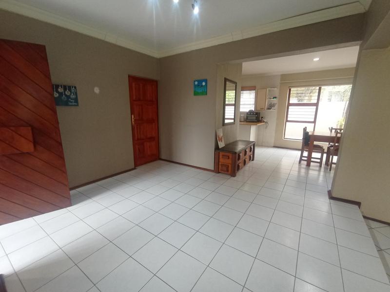 2 Bedroom Property for Sale in Helderkruin Gauteng